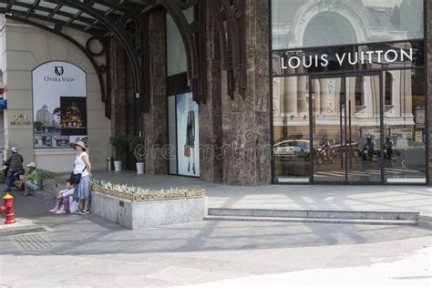 louis vuitton dép|louis vuitton ho chi minh.